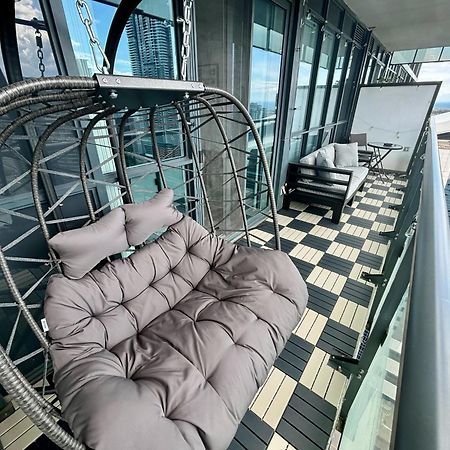 Stylish Suite At 300 Front Street W Toronto Exterior photo
